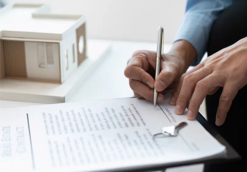 How A Conveyancer Brisbane Queensland Supports Smooth Settlements